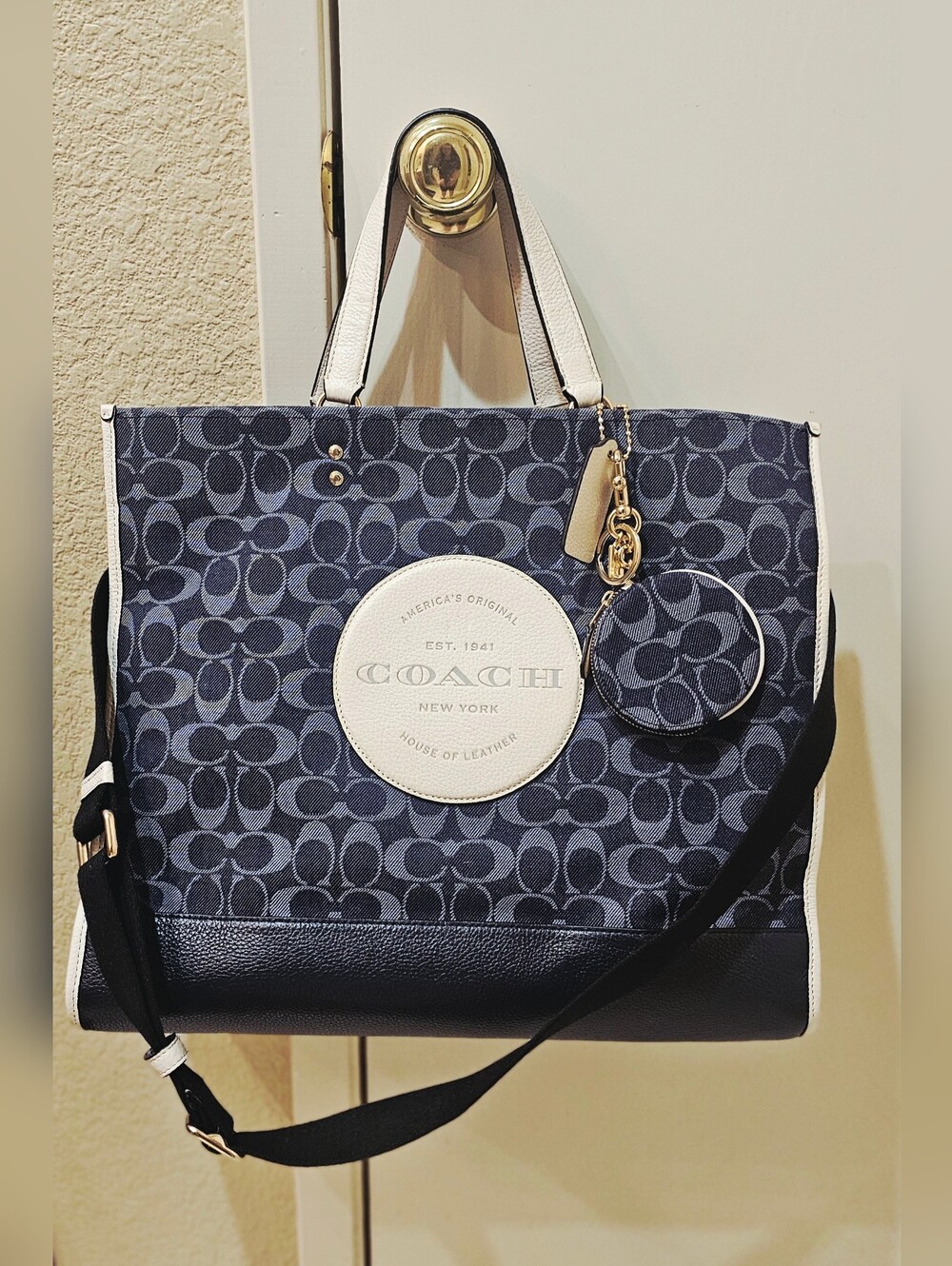 COACH 40 Blue Dempsey Signature Canvas Tote with Coin Pouch